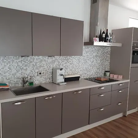 Hallo Fientje De Luxe Lägenhet